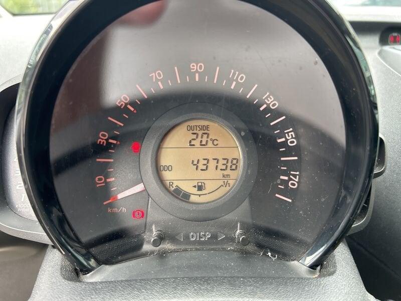 Toyota Aygo Aygo 1.0 VVT-i 69 CV 5 porte x-play