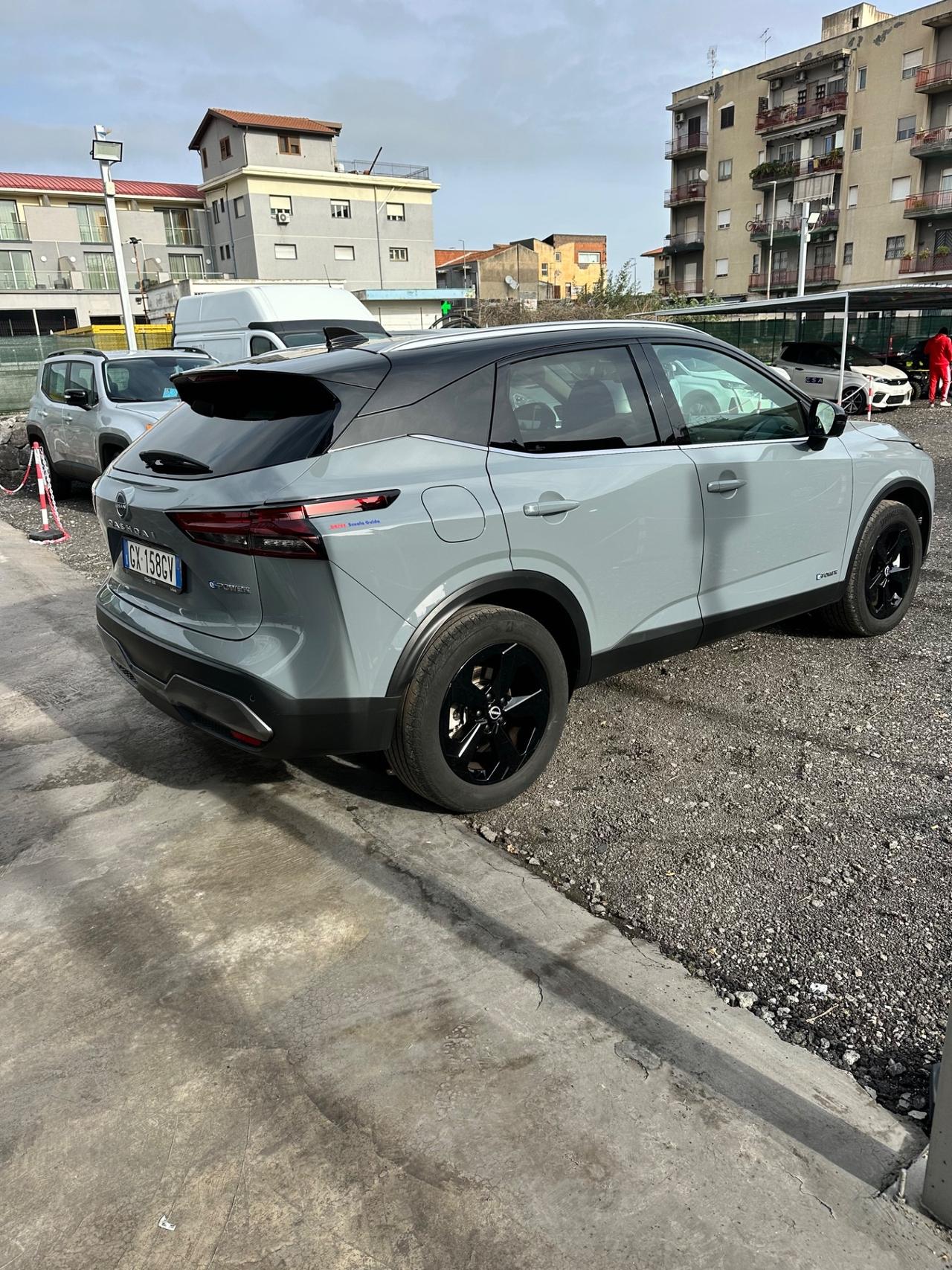 Nissan Qashqai e-Power N-Connecta con iva detraibile