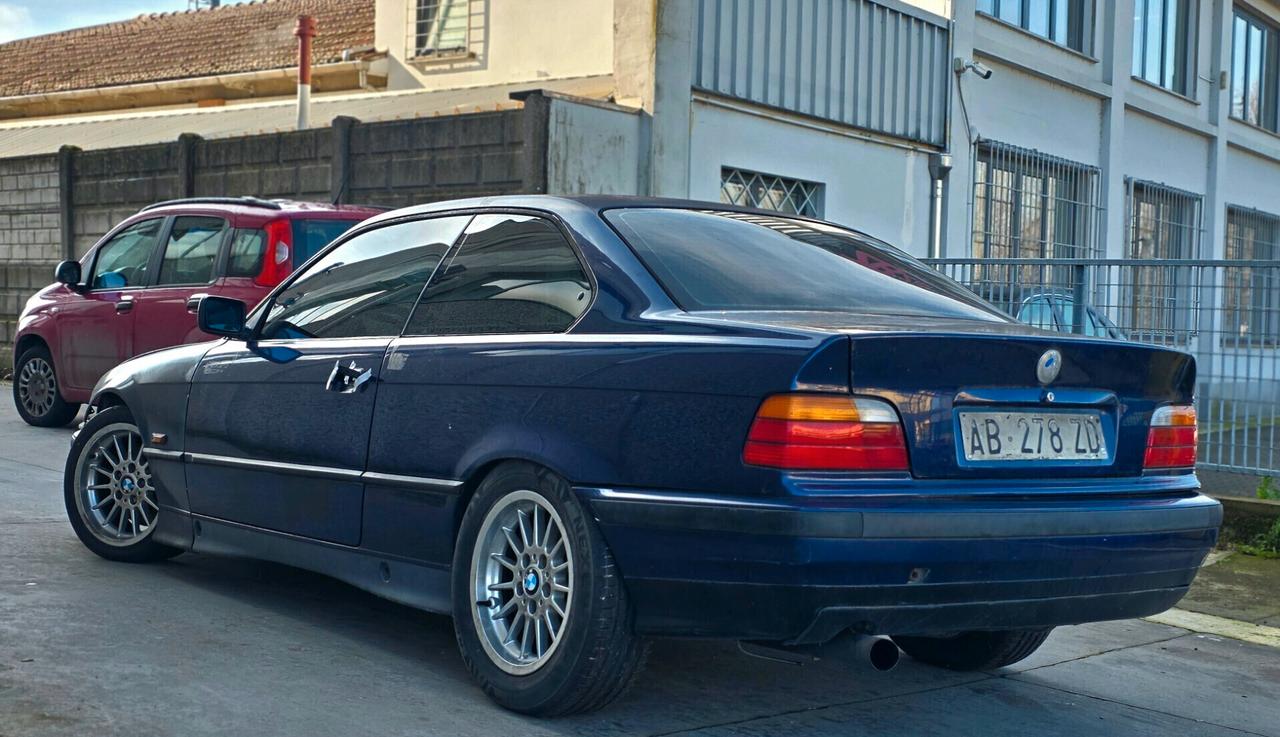 Bmw 320i CRS ASI Coupé da DRIFT