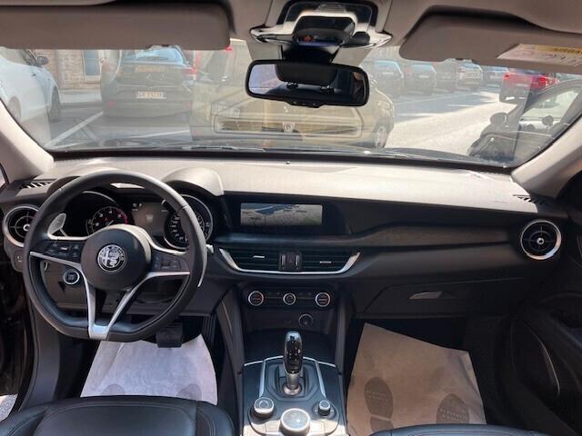 Alfa Romeo Stelvio 2.2 Turbodiesel 210 CV AT8 Q4 Executive