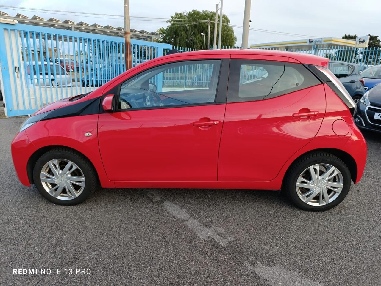 Toyota Aygo 1.0 cc 69 CV 5 porte x-cool 2015