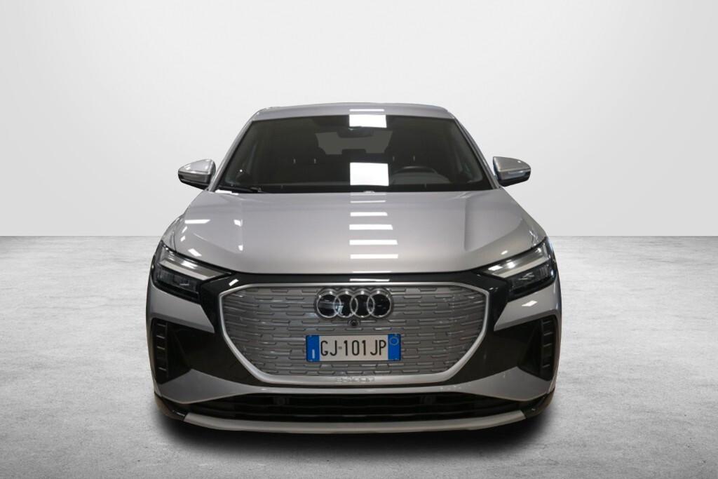 Audi Q4 35 e-tron Business