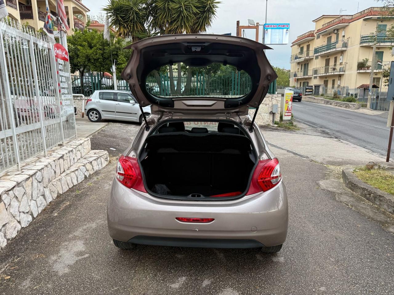 Peugeot 208 1.4 VTi 95 CV 5p. GPL Allure