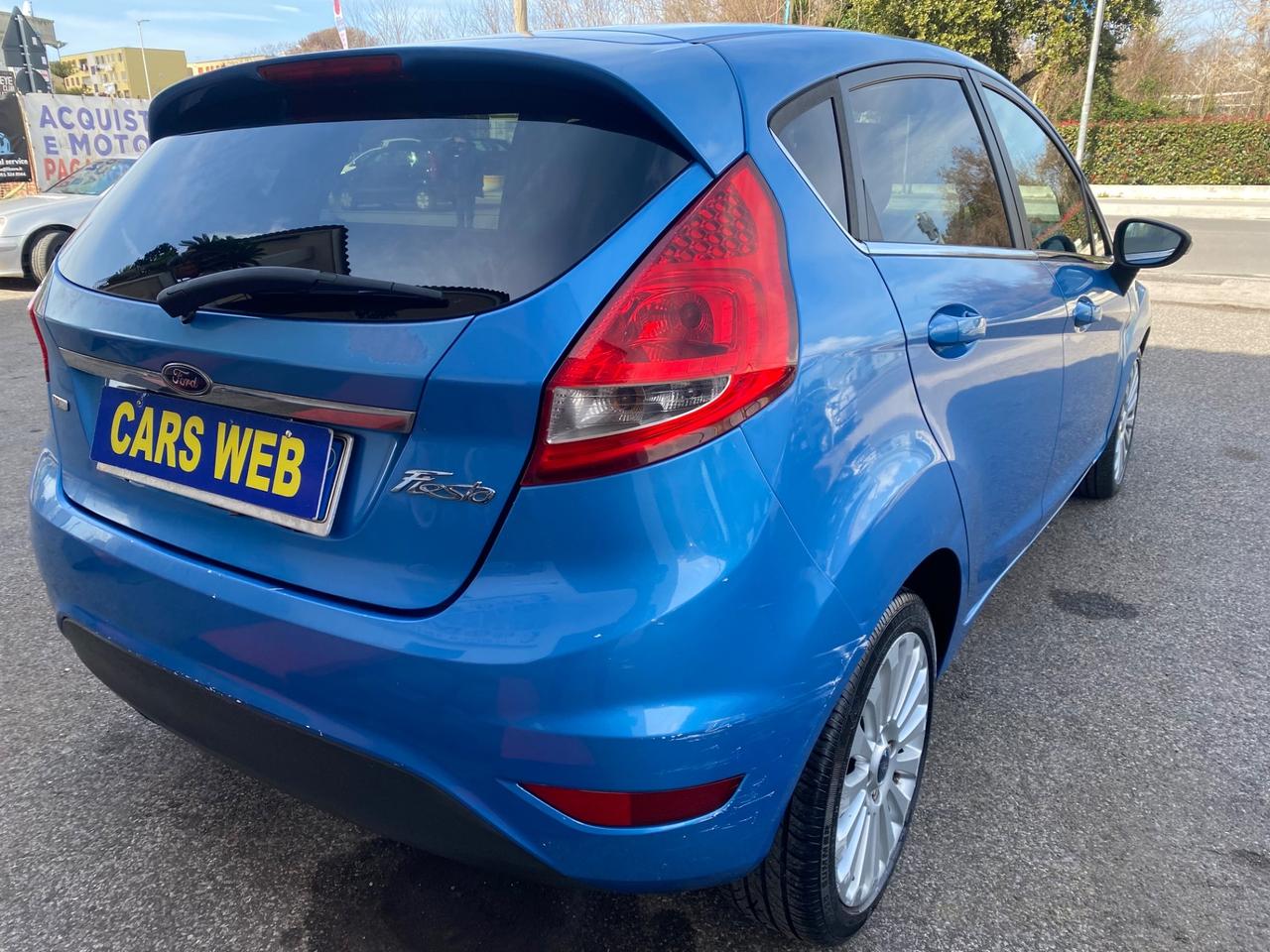 Ford Fiesta 1.6 TDCi 90CV 5 porte DPF Titanium