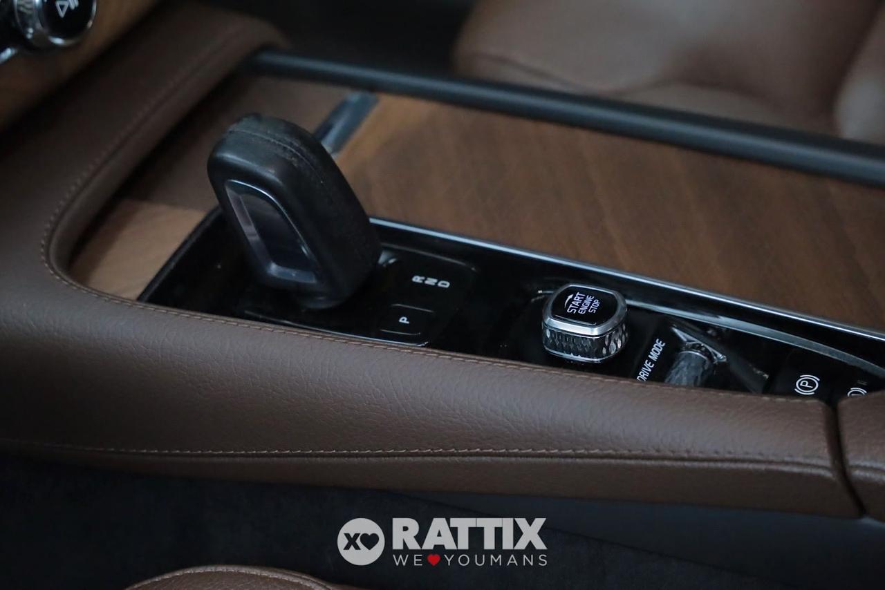 Volvo XC90 2.0 B5 Momentum Pro AWD Geartronic