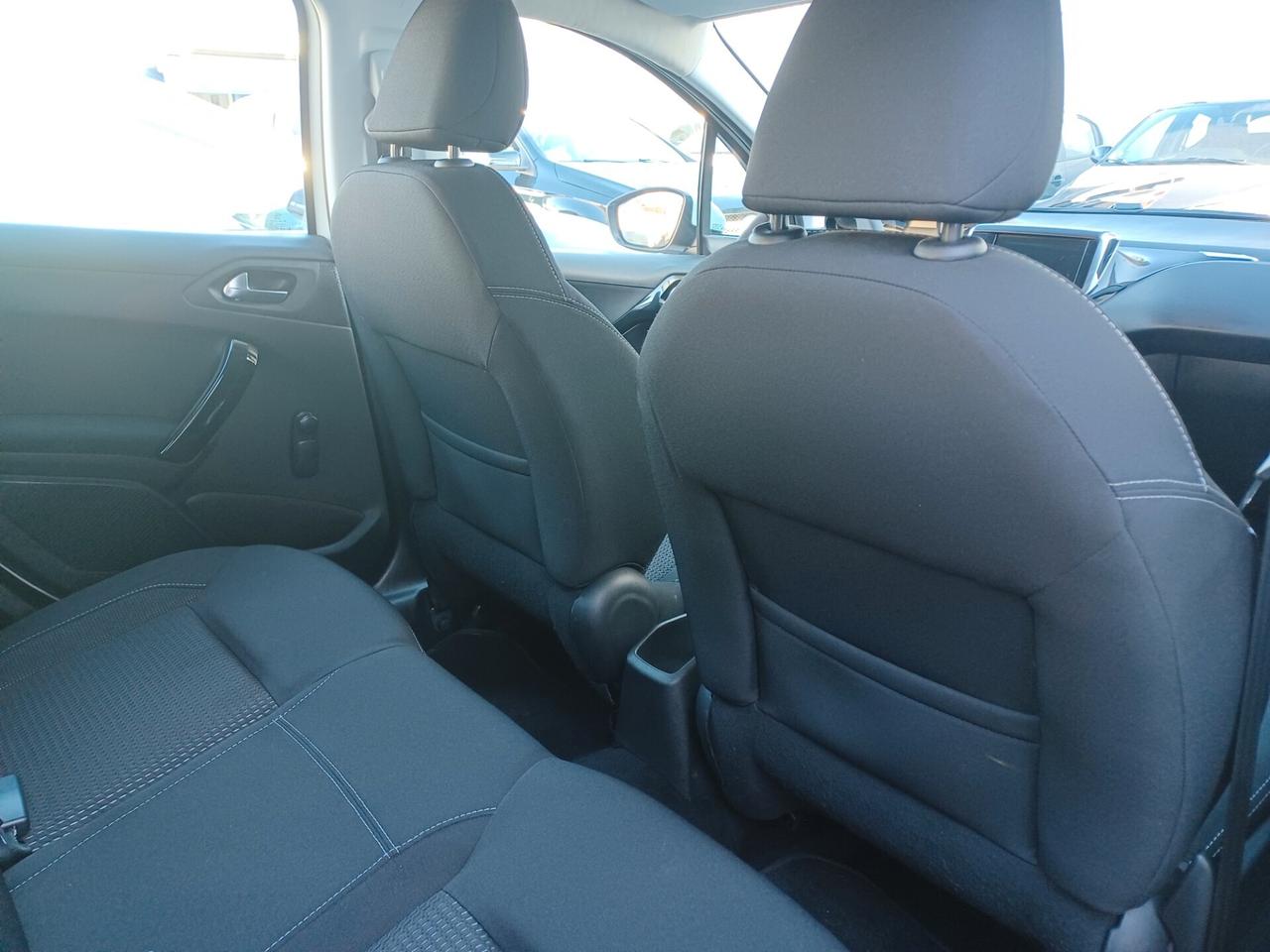 Peugeot 208 BlueHDi 5 porte ANNO 2021