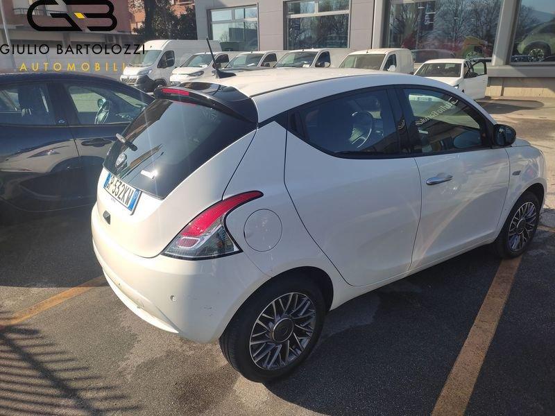 Lancia Ypsilon 1.0 FireFly 70cv S&S Hybrid GOLD PLUS