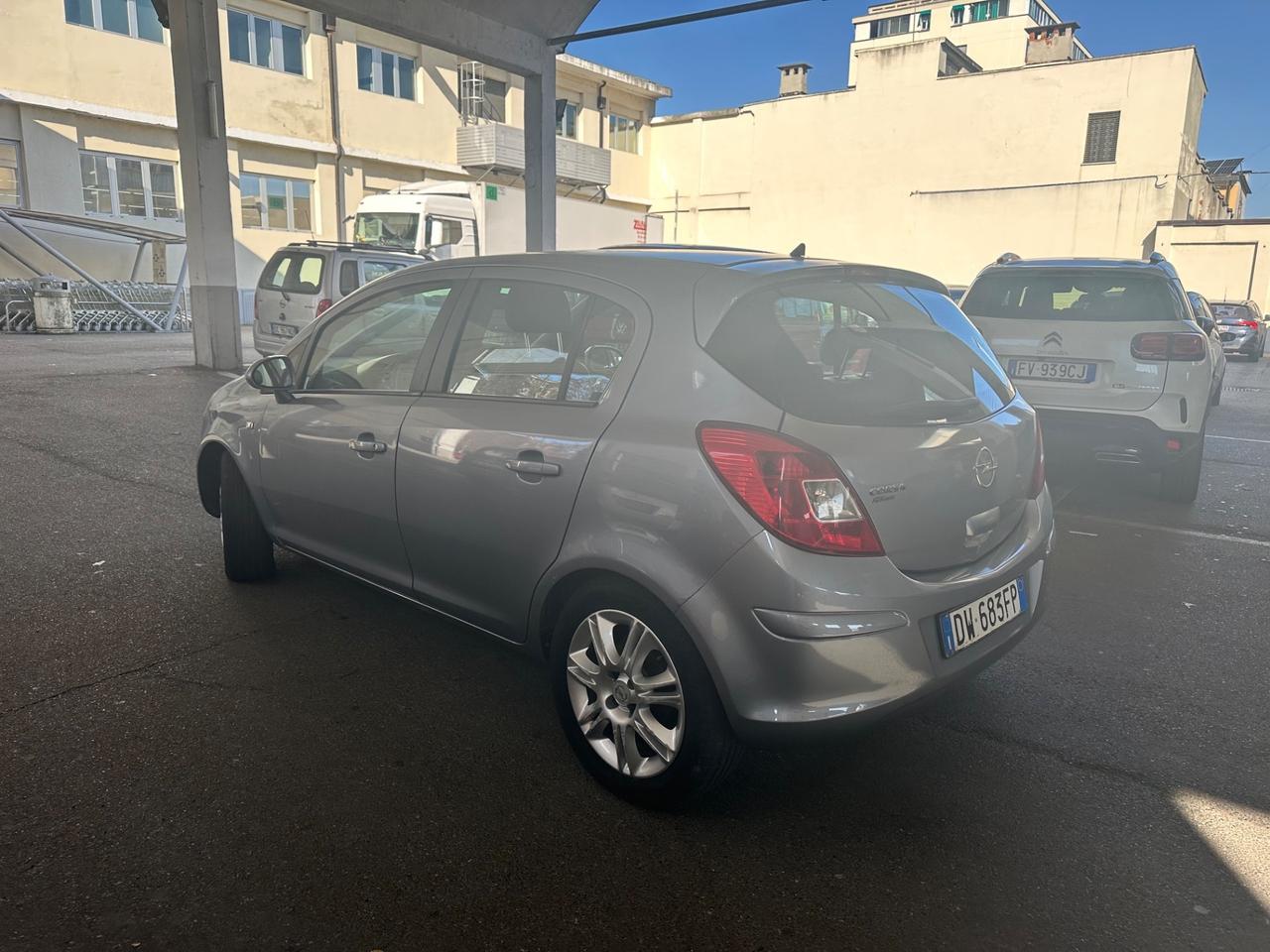 Opel Corsa 1.2 5 porte Easytronic Club