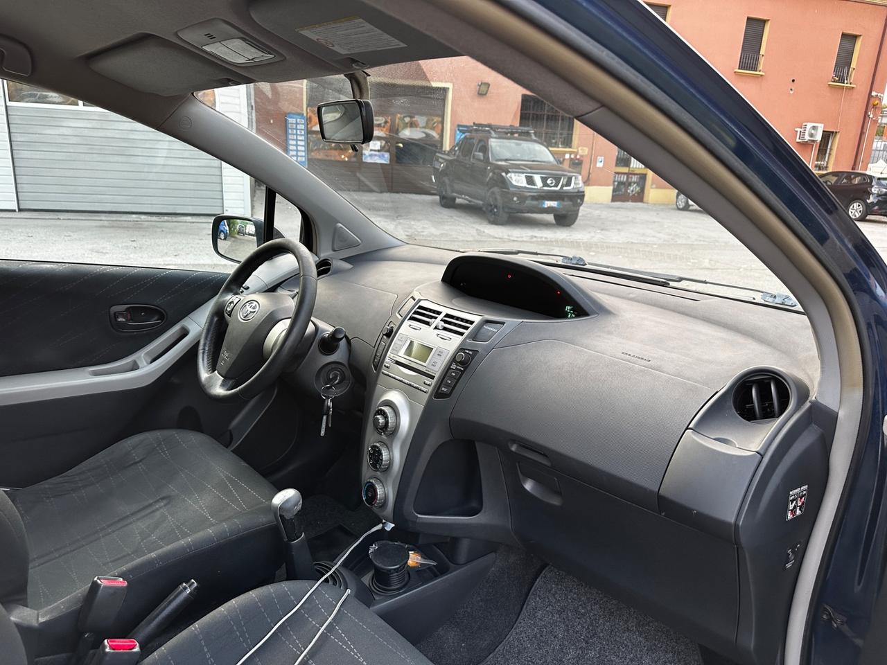 Toyota Yaris 1.4 D-4D 5 porte Sol