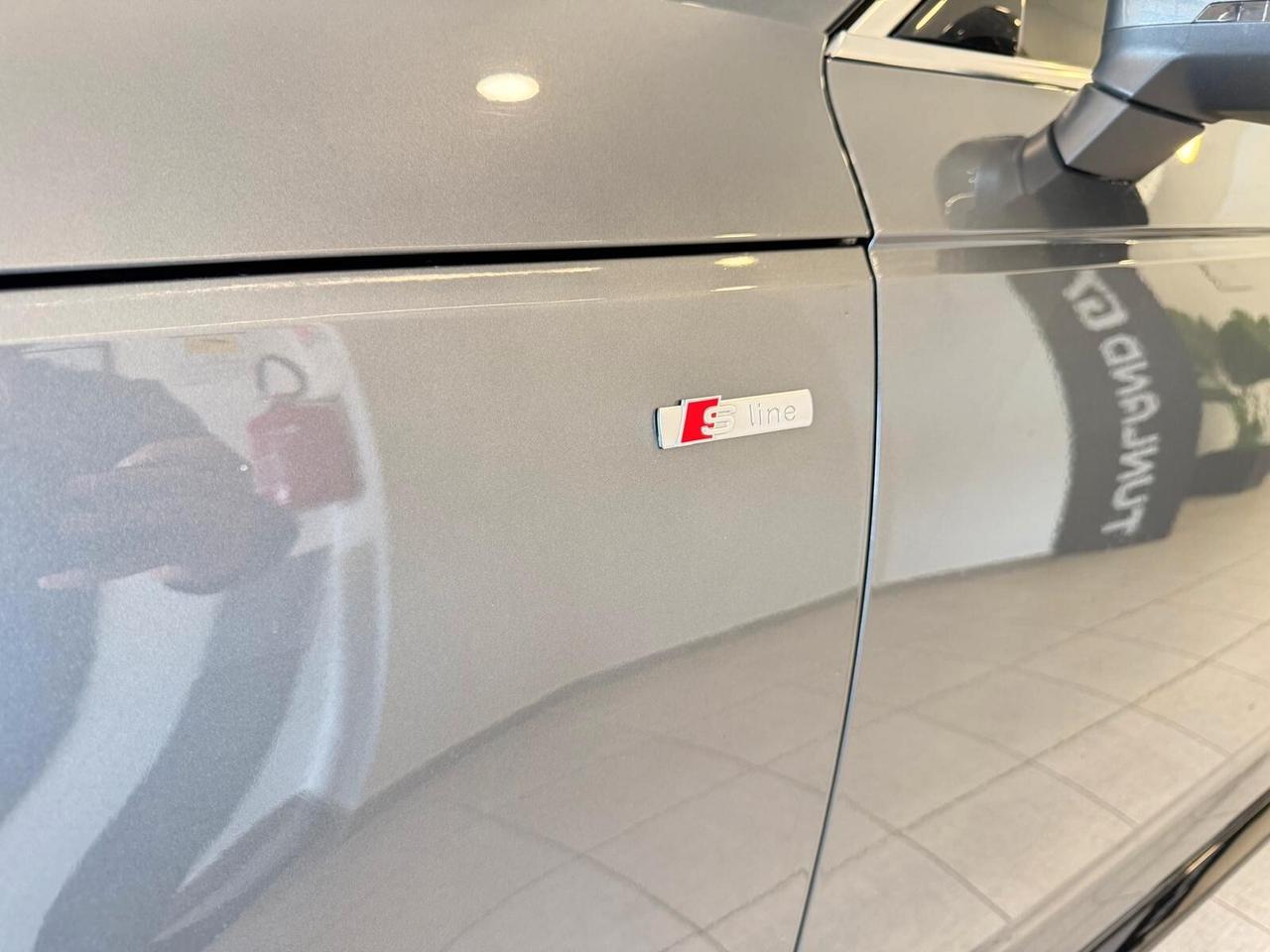 Audi A4 Avant 40 TDI STRONIC SLINE EDITION 2019