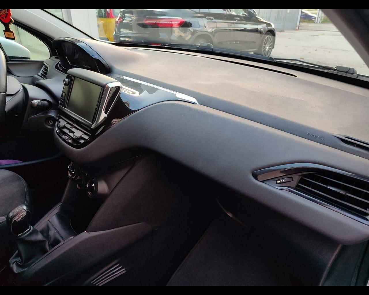 PEUGEOT 208 1° serie - PureTech 82 5 porte Active