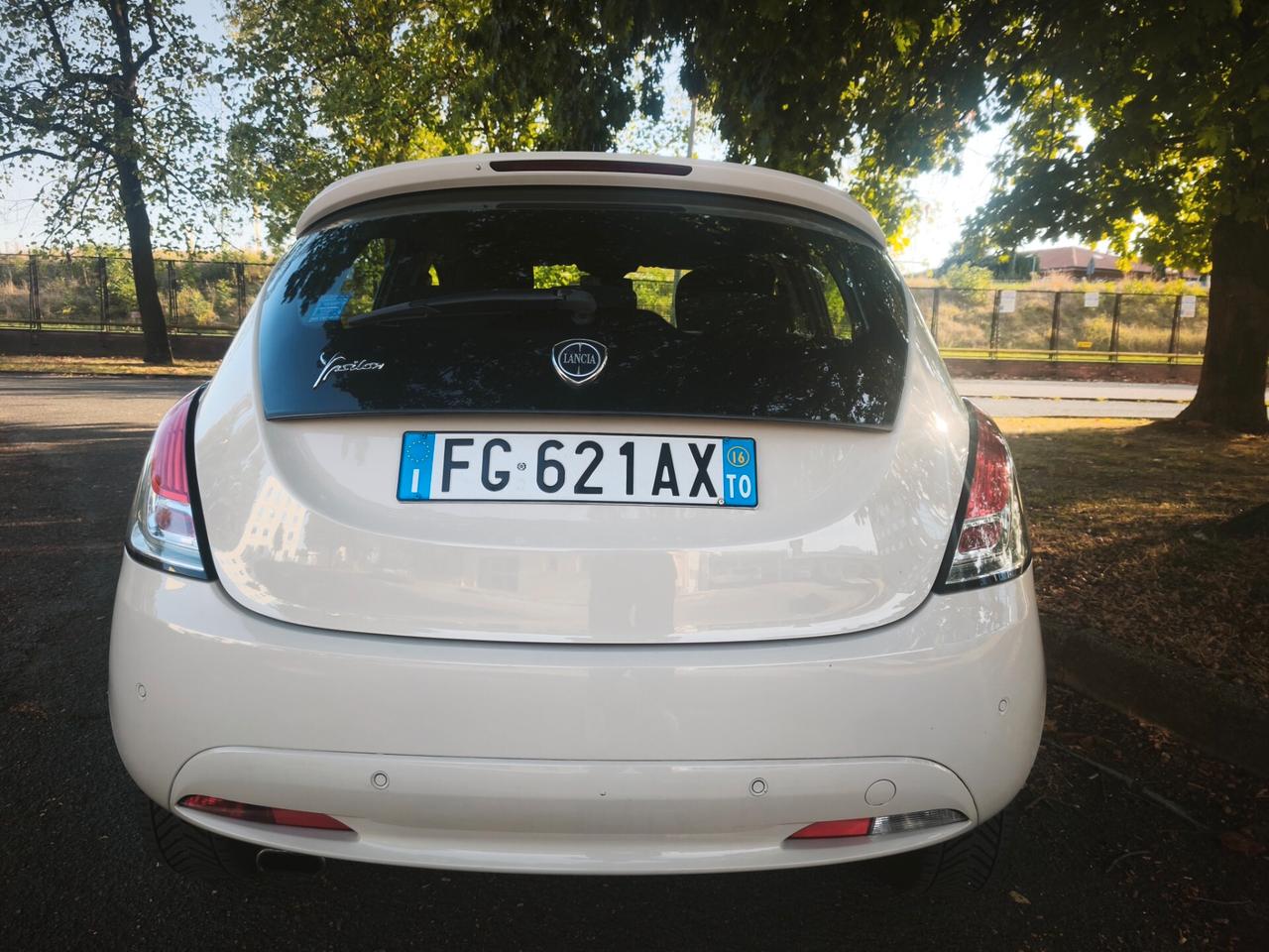 Lancia Ypsilon 1.2 69 CV 5 porte Platinum