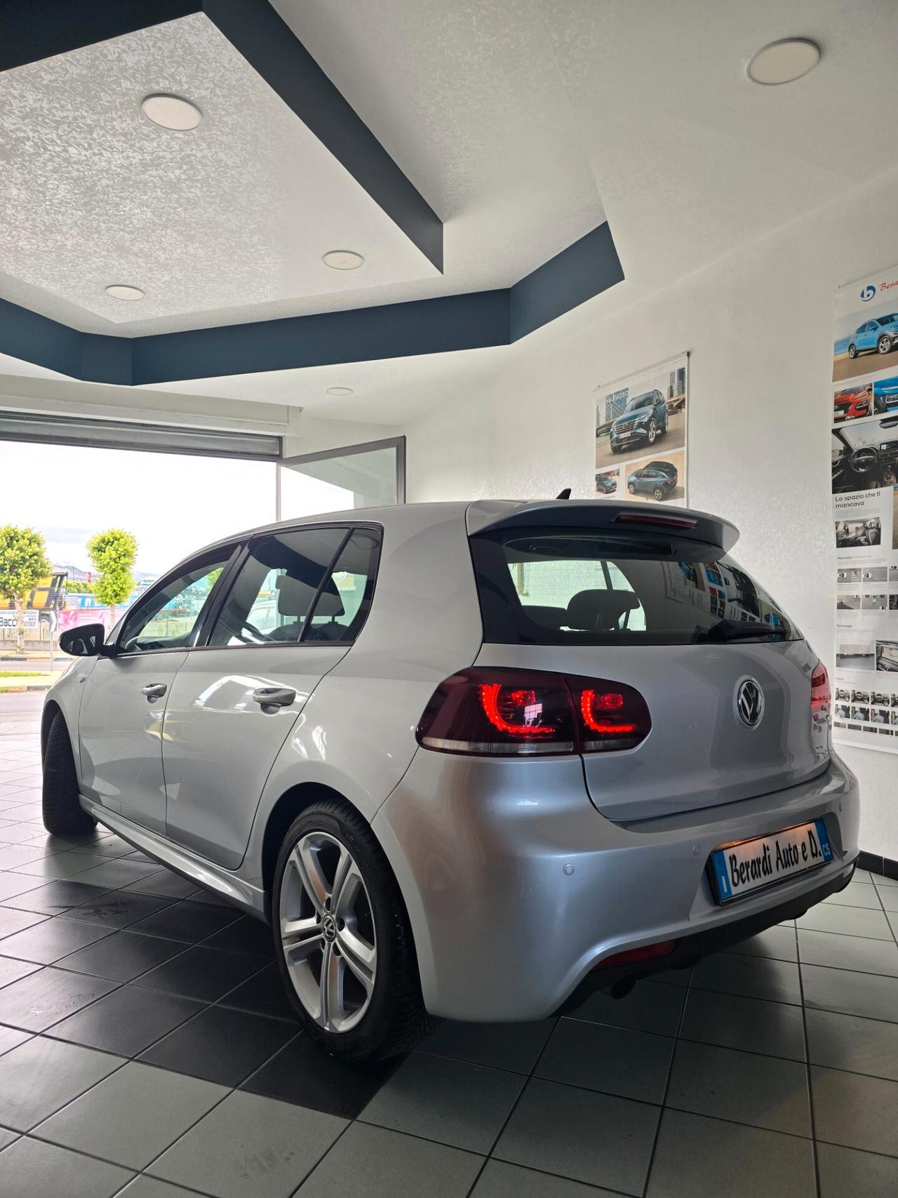 Volkswagen Golf 1.6 TDI R Line