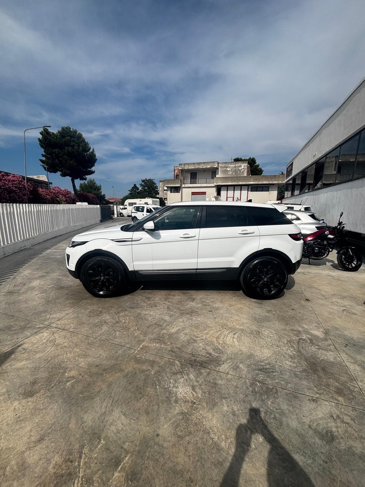 Land Rover Range Evoque 2.0 TD4 150 CV 5p. Pure
