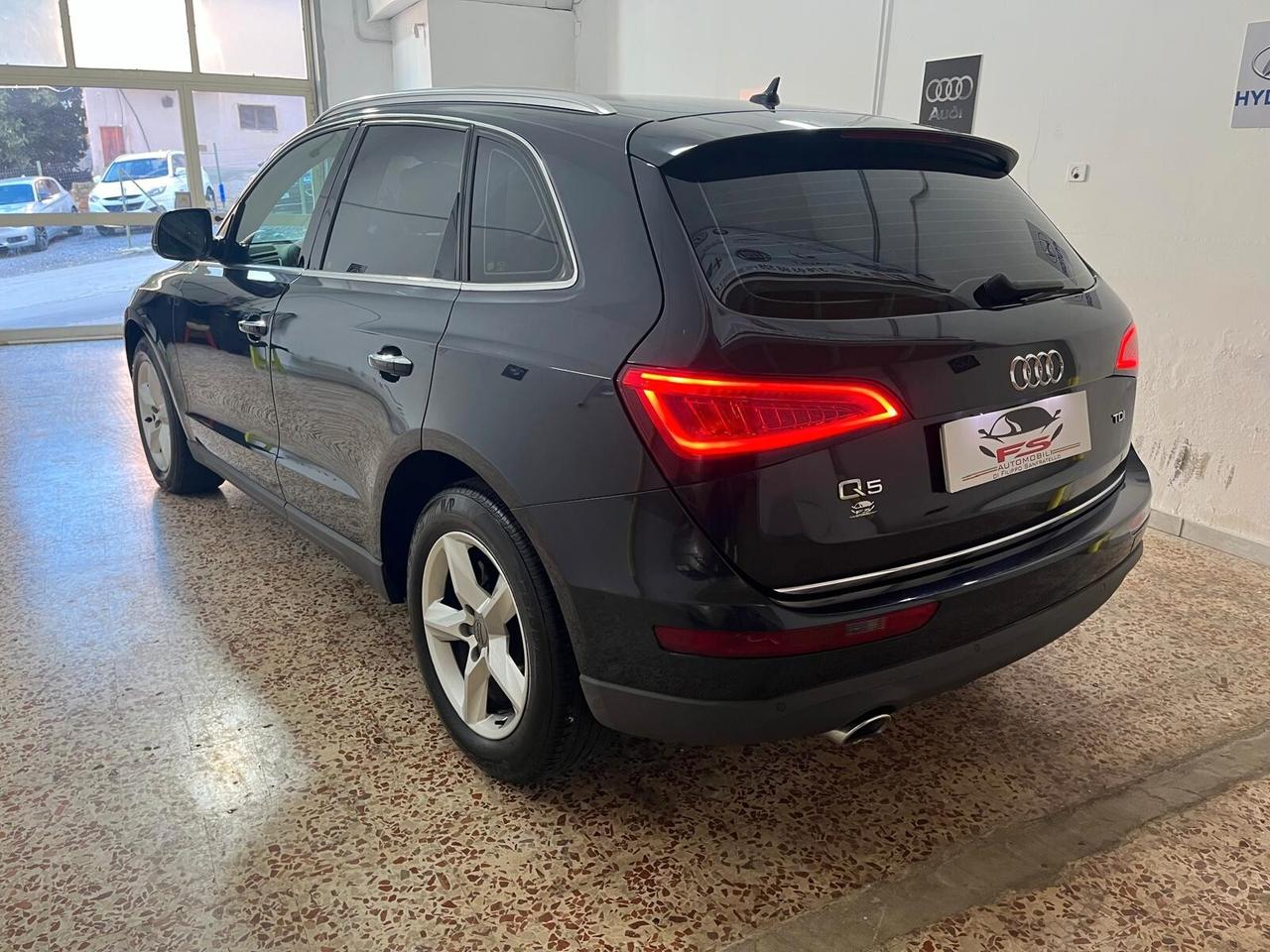 Audi Q5 2.0 TDI 150 CV clean diesel Business