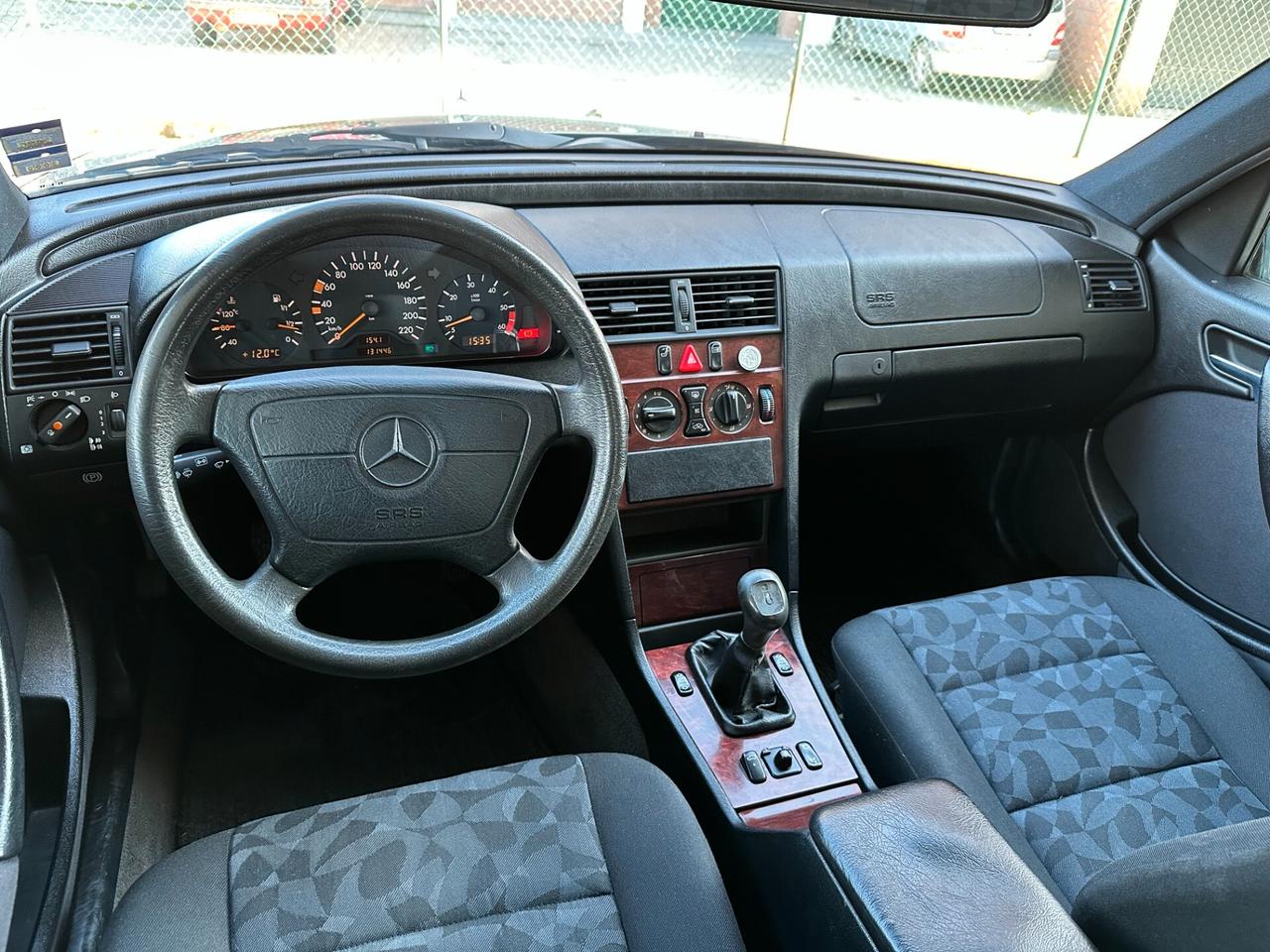 Mercedes-benz C 220 D Classic