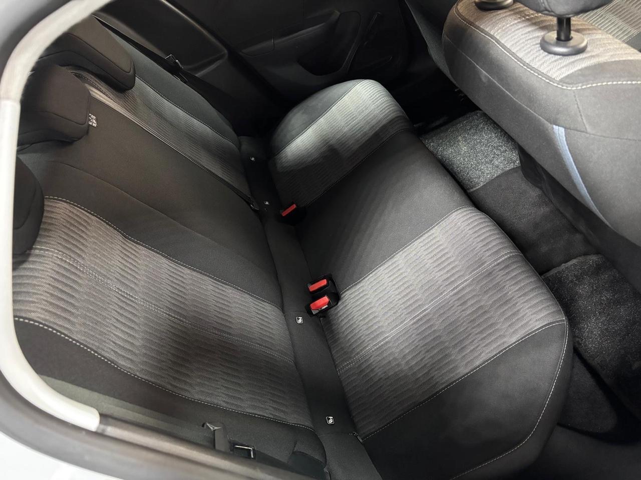 Opel Corsa 1.2i 16V cat 5 porte Edition