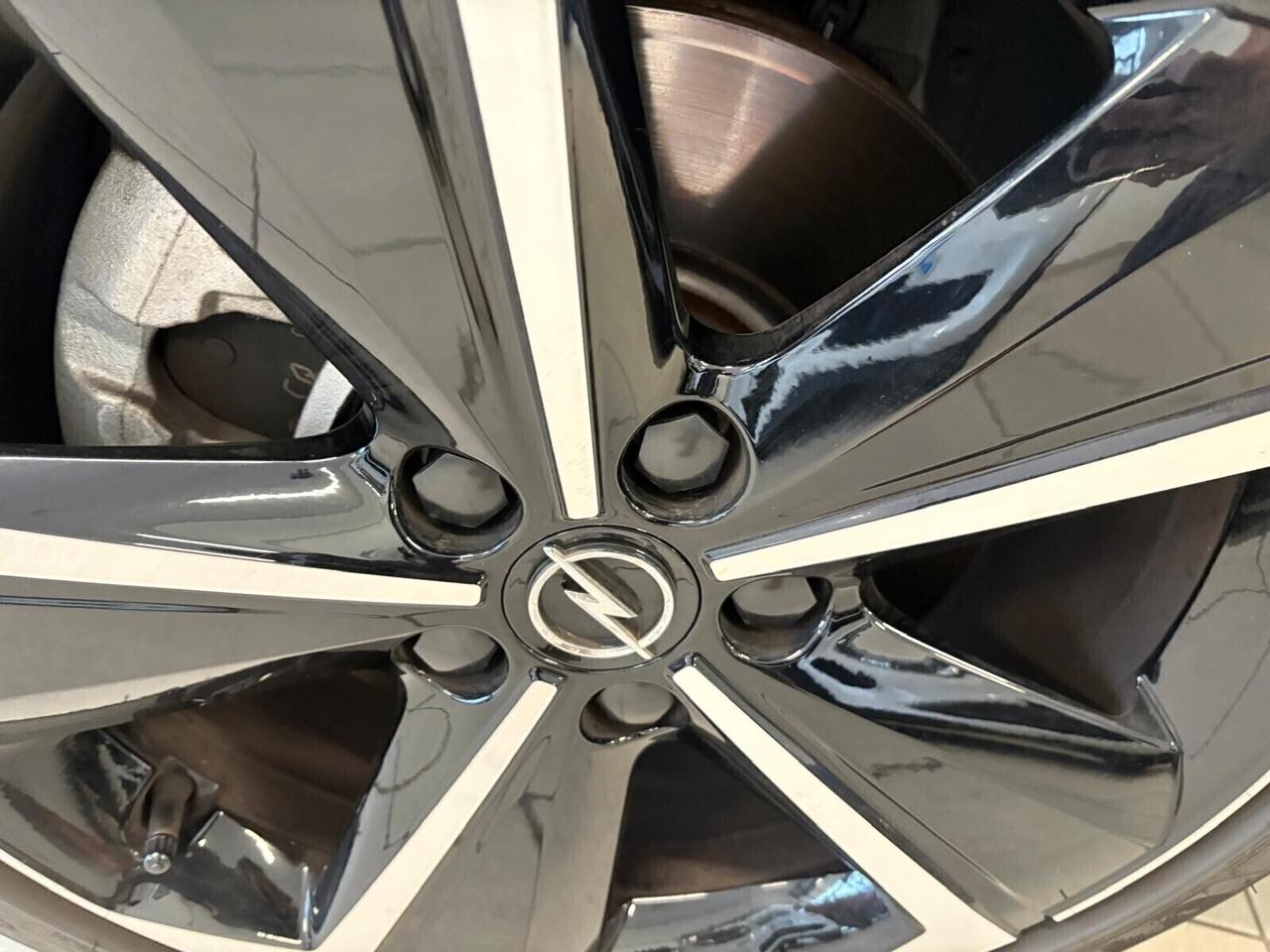 Opel Astra BUSINESS ELEGANCE 1.5 Turbo Diesel AT8 SPOTICAR