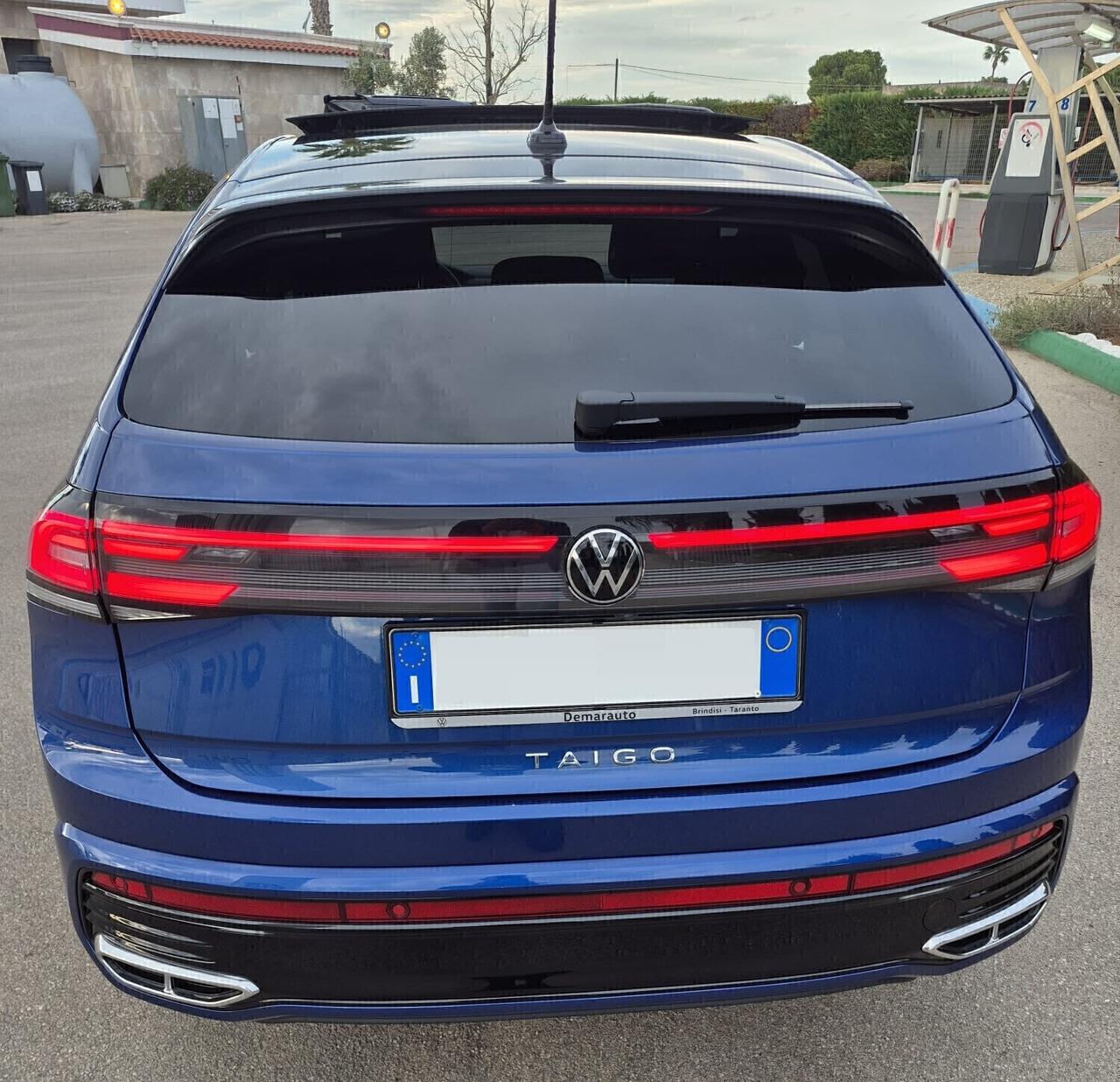 VOLKSWAGEN TAIGO 1000 BENZINA R-LINE 115 Cv CAMBIO AUTOMATICO-2025