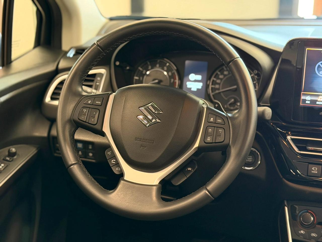 Suzuki S-Cross 1.4 Hybrid Top+