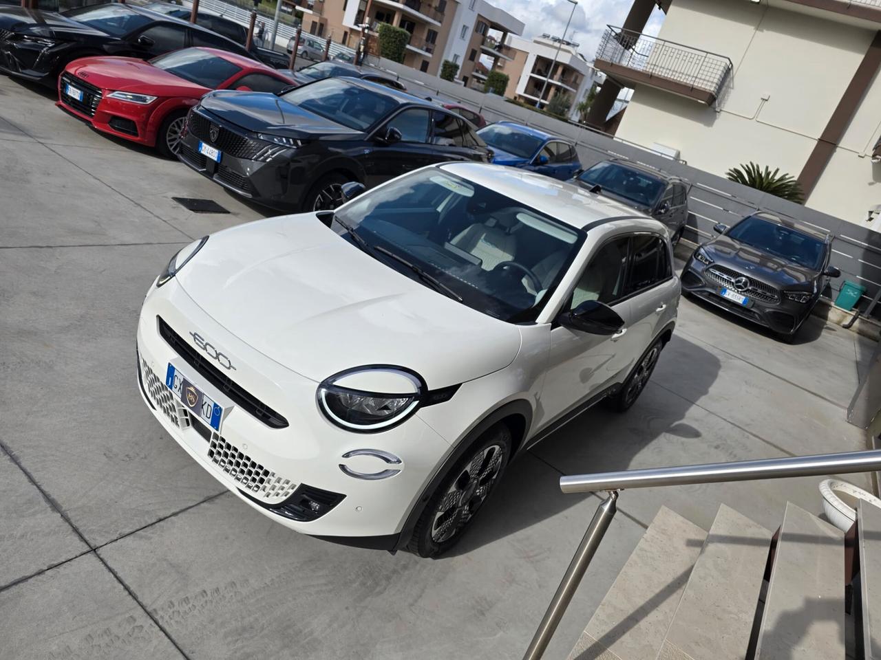 Fiat 600 Hybrid 100 CV DCT MHEV La Prima