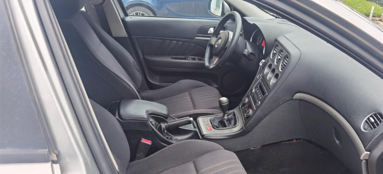 Alfa Romeo 159 1.9 JTDm 16V Exclusive