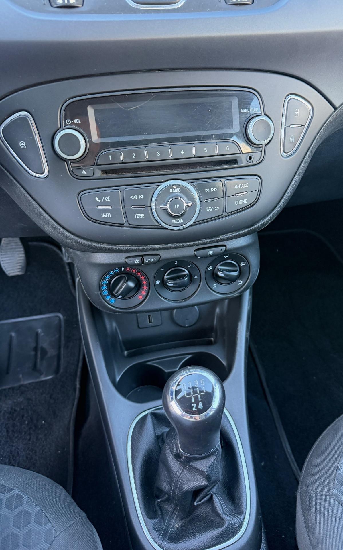 Opel Corsa 1.2 69CV 5p Cosmo 2016