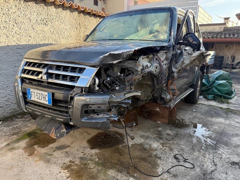 Mitsubishi Pajero 3.2 INCIDENTATO ANNO 2018