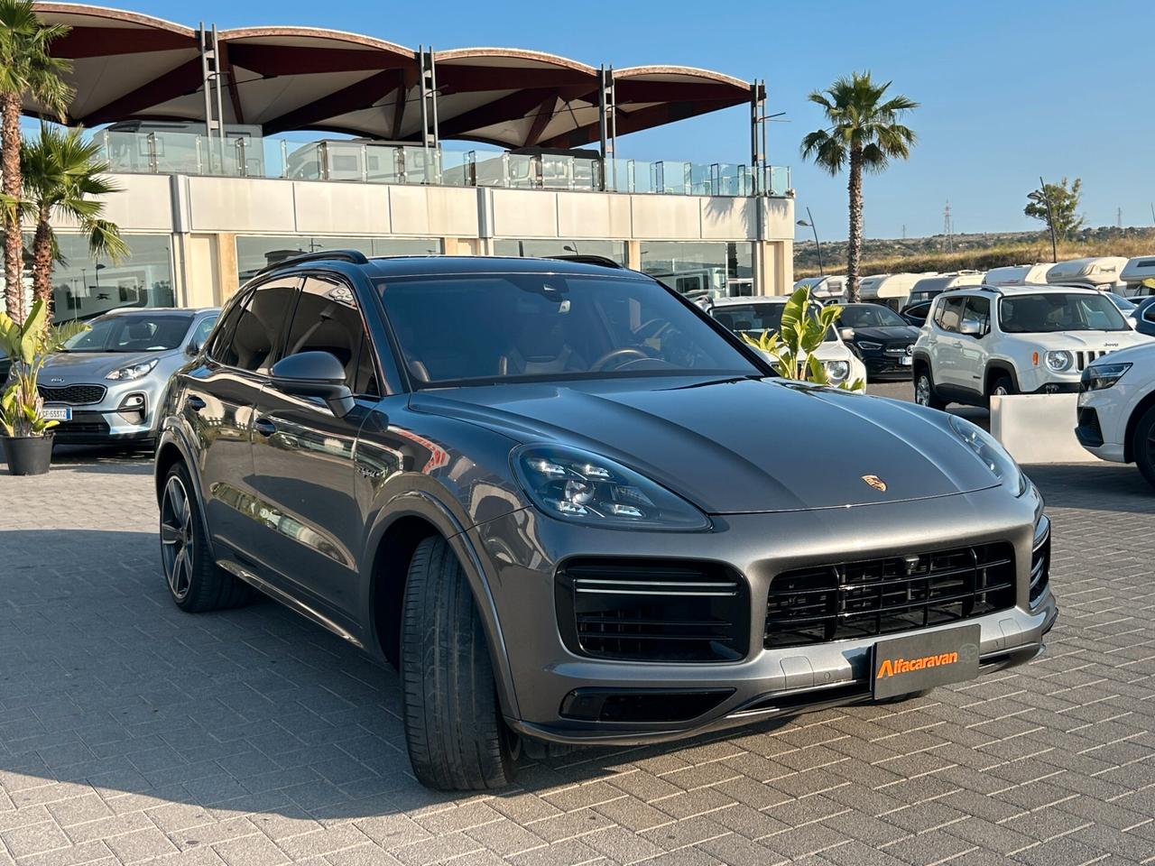 Porsche Cayenne 4.0 Turbo S e-hybrid tiptronic