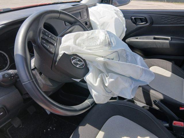 HYUNDAI i10 1.0 MPI