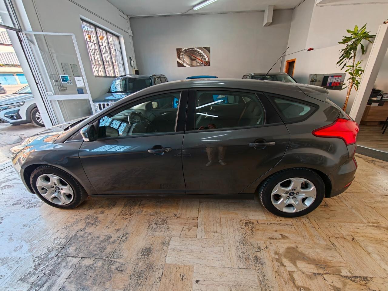 Ford Focus 1.6 120 CV GPL Titanium