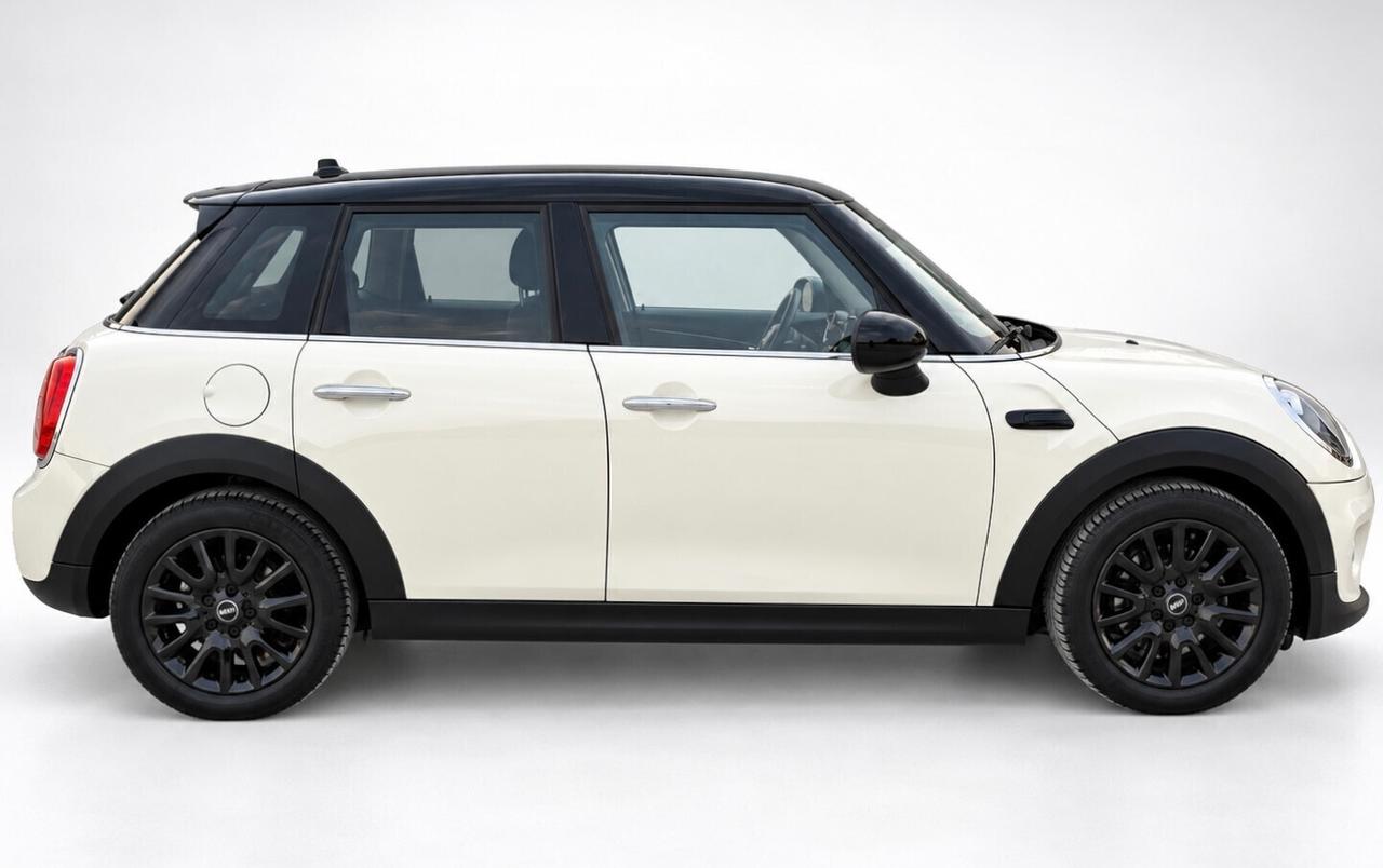 MINI COOPER ONE 1.6 DIESEL 5 PORTE NEOPATENTATi F55