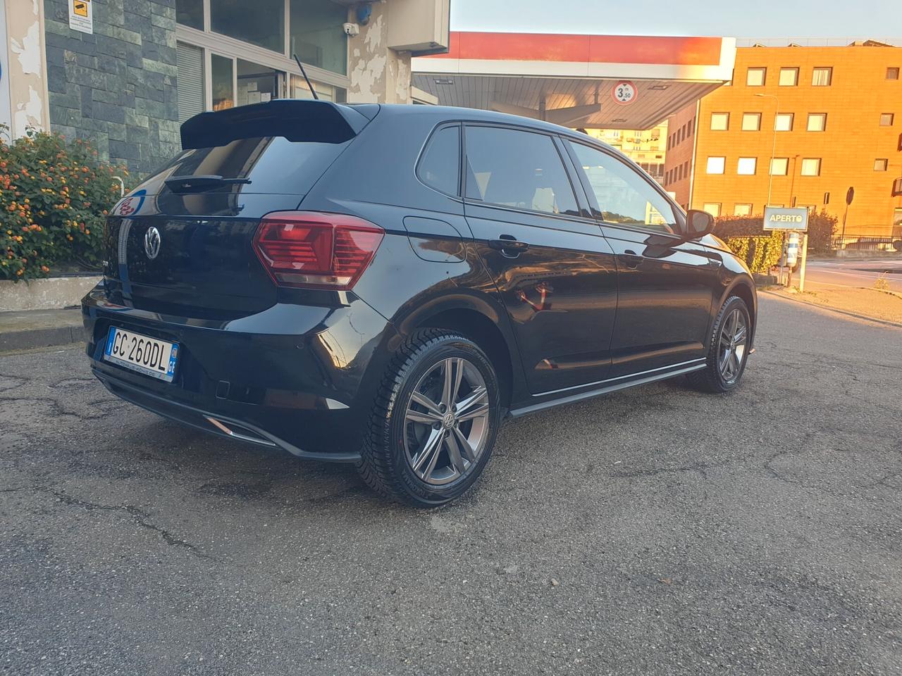 Volkswagen Polo 1.0 TSI 5p. r line