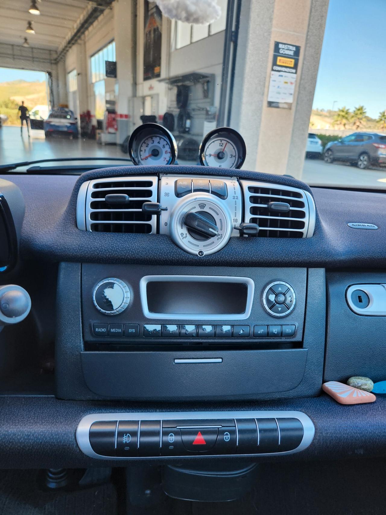 Smart ForTwo 1000 52 kW MHD coupé passion