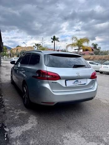 Peugeot 308 BlueHDi 120CV - 2016