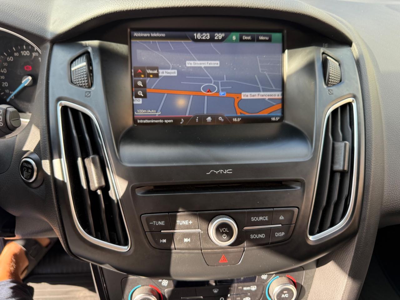 Ford Focus 1.5 TDCi 120 CV S&S Powershift SW Titanium