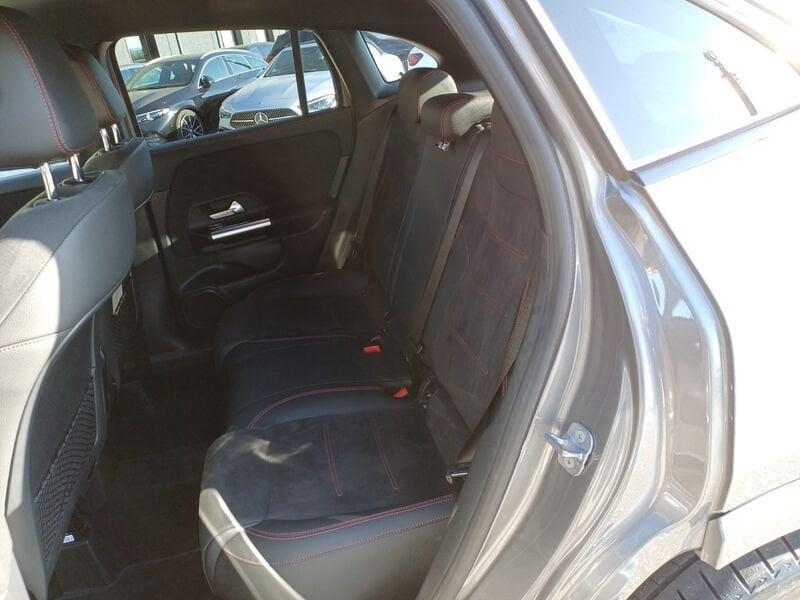Mercedes-Benz GLA GLA 180 d AMG Line Advanced Plus NIGHT-PACK