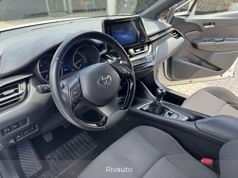 Toyota C-HR 1.2T (116CV) CVT Active