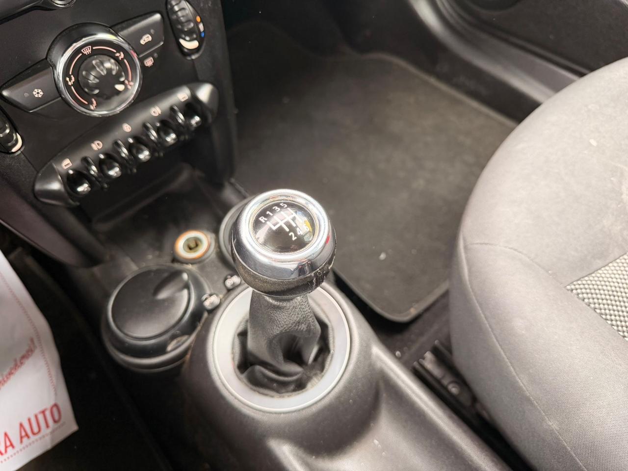 Mini Cooper D 1.6 16V