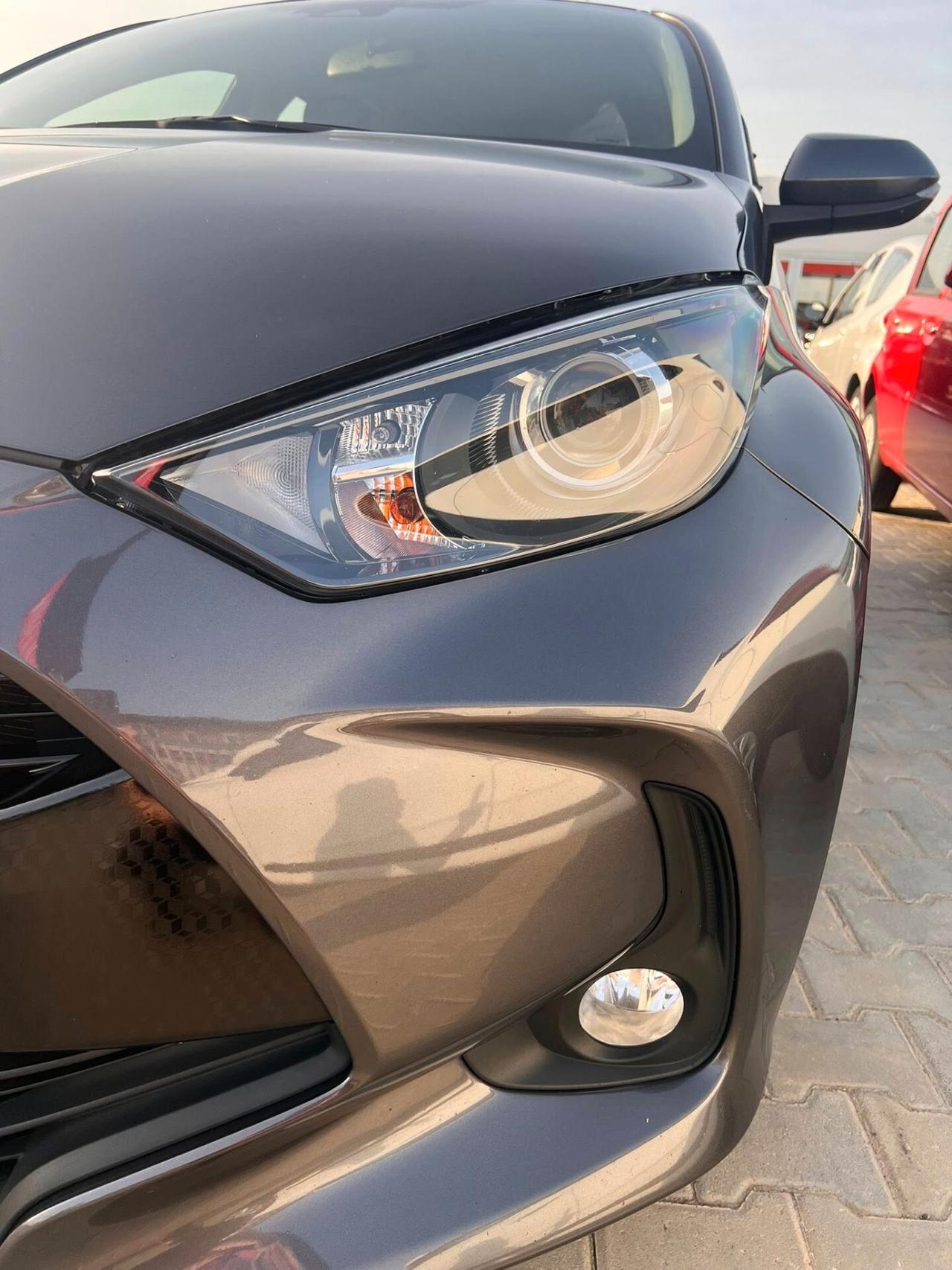 Toyota Yaris 1.5 Hybrid 5 porte Lounge