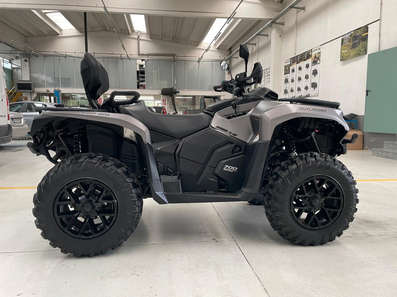 Can Am Outlander MAX XT T 700
