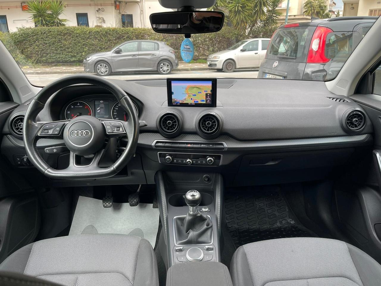 Audi Q2 1.6 TDI Business FULL LED