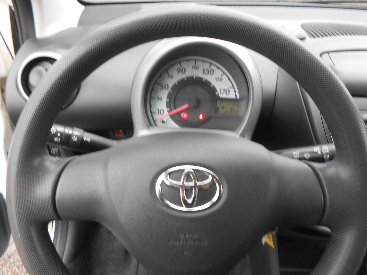 Toyota Aygo 1.0 12V VVT-i 5 porte Lounge Connect