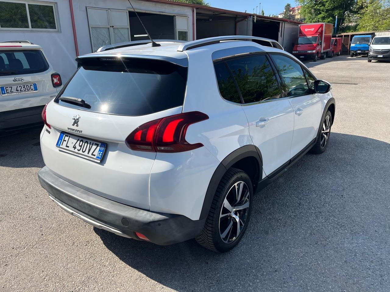 Peugeot 2008 -1.5 blue hdi allure-km 60000-10/2017