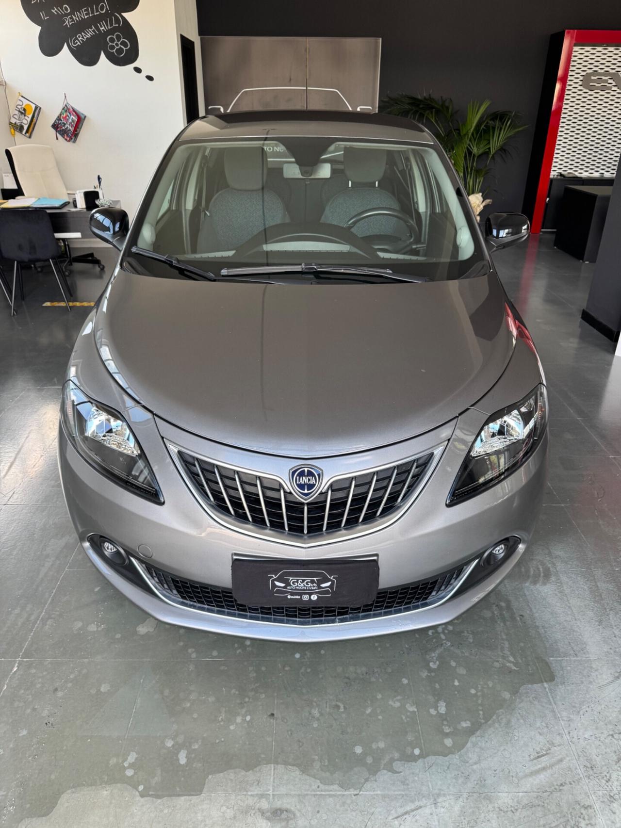 Lancia Ypsilon 1.0 FireFly Hybrid Gold - 2023