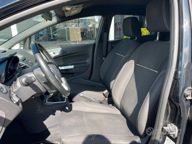 Ford Fiesta 1.4 5 porte Bz.- GPL Black & White Edition