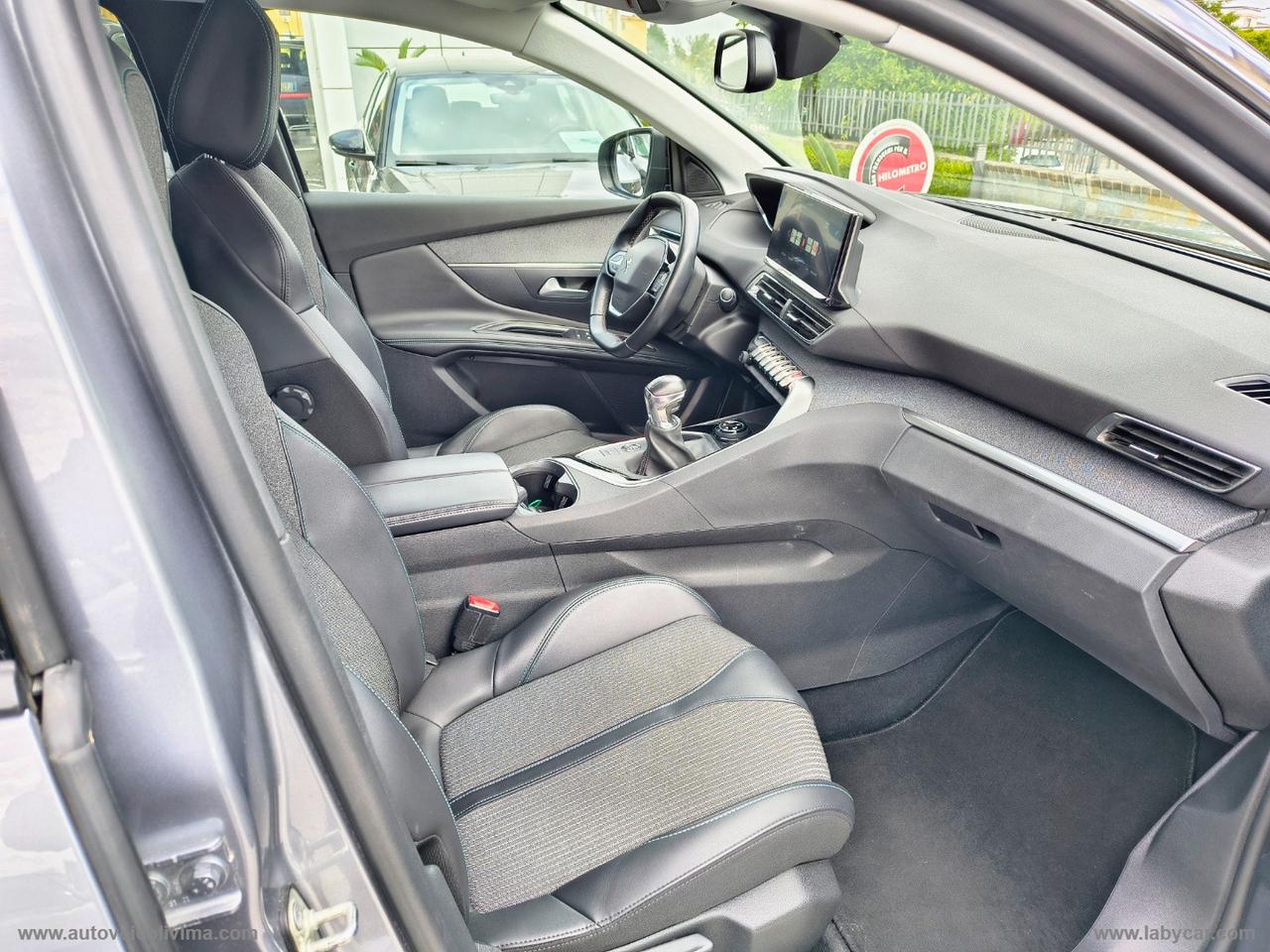 PEUGEOT 3008 BlueHDi 130 S&S Allure Pack