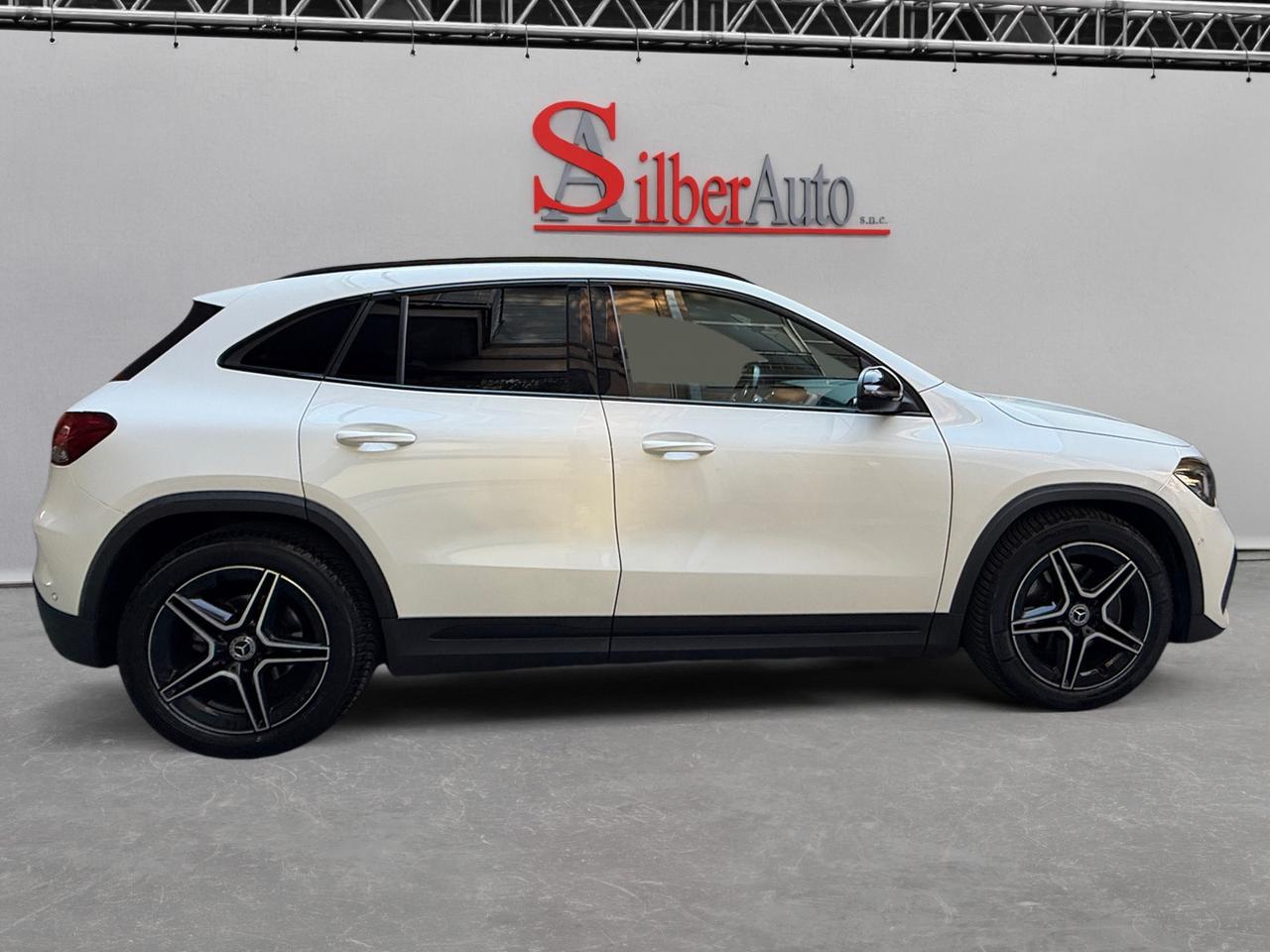 Mercedes GLA 200 d Premium 4matic autom. "TETTO PANORAMICO"