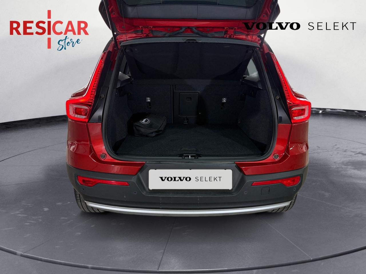 VOLVO XC40 1.5 t3 Momentum 156cv