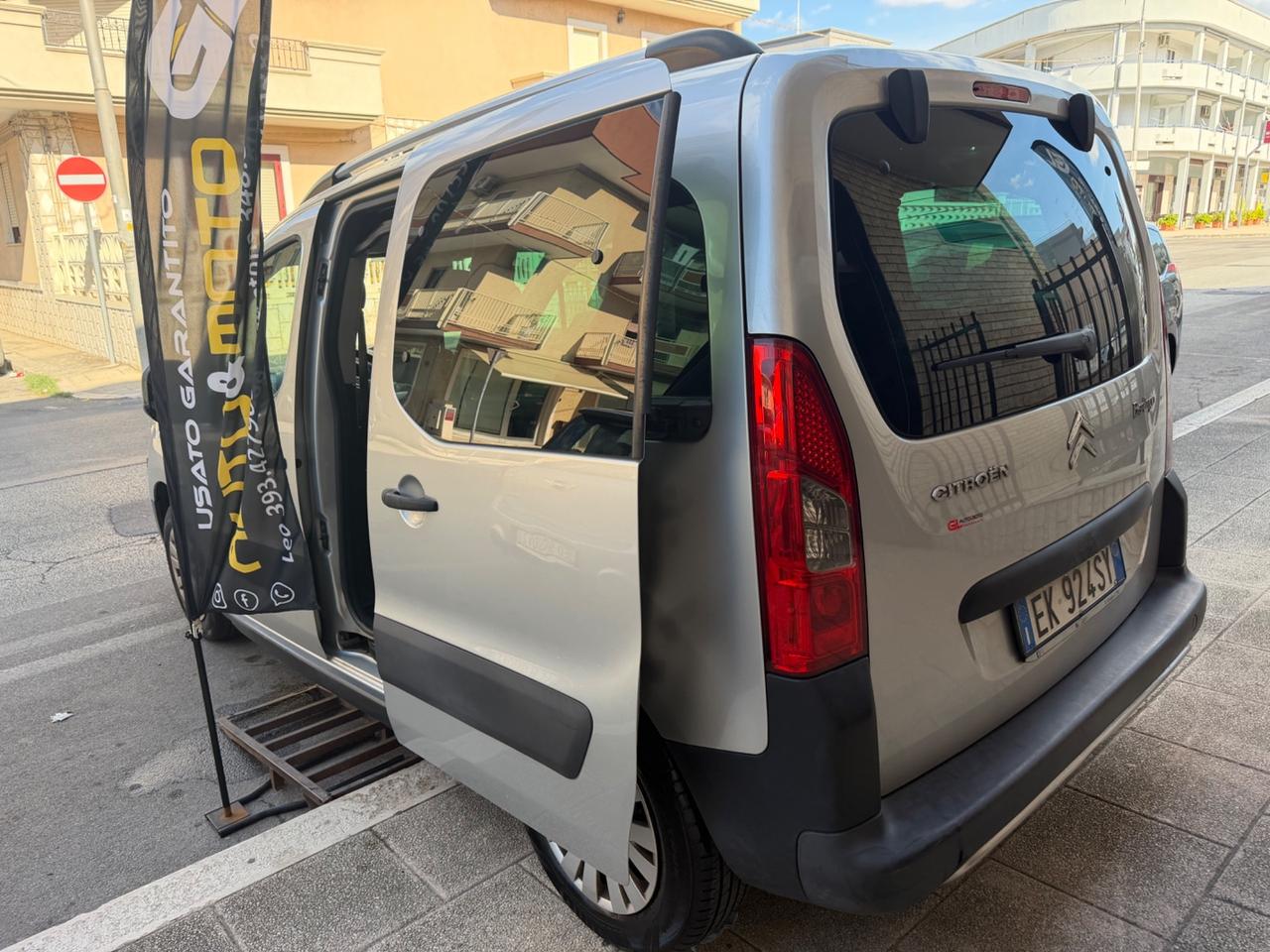 Citroen Berlingo 1.6 e-HDi 110FAP airdream CMP6 XTR Theatre